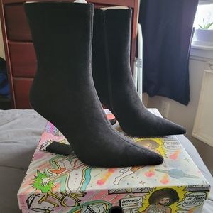 Jeffrey Campbell Compass booties size 9